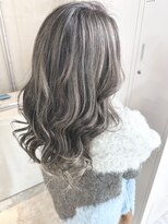 トリニティ(trinity) ハイライトカラーミルクティーベージュケアブリーチダブルカラー