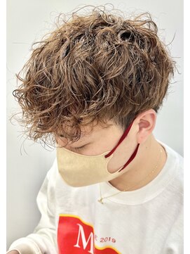モリオフロムロンドン 松戸店(Morio from London) 【松戸店 アイダ】スペインカールパーマショートメンズパーマ