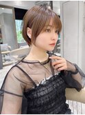 天使のはねバングで小顔効果なショートヘア