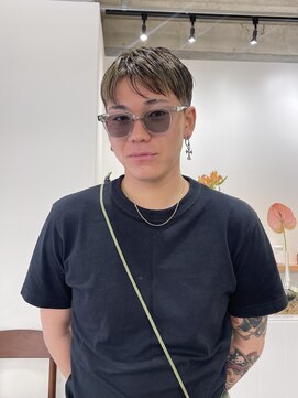 ウッド(uood) 【エッジを効かせたメンズスタイル】