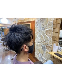 遠方から訪れる方も多数!!メンズコンテスト受賞歴ありのStylistが高い技術&デザインセンスで理想を叶える!!