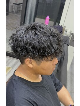 アフューズバイストゥー(Vfuse by StueW) チリつかないツイストスパイラルパーマ