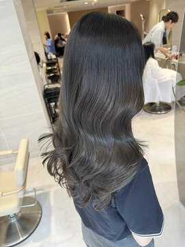 ミズチャーム(Ms.CHARM) グレージュ/韓国ヘア/レイヤー/ブリーチなし