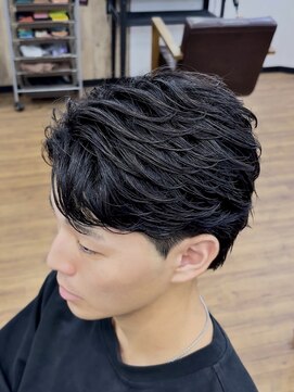 メルシー トータル ブランディング サロン(merci TOTAL BRANDING SALON) メンズフェザーパーマ 刈り上げフェザーショート毛流れ