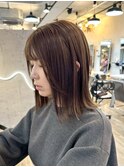 春夏に人気の明るめブラウンで艶ストレート髪