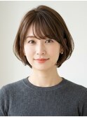 ひし形ショートボブ　耳掛け