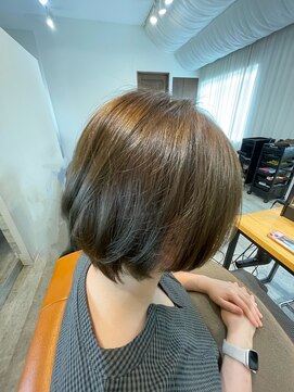 ジェンタ(Jenta) ショートボブ