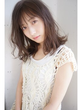 チェルシー 表参道 学生限定 ストレートからでも違和感無く馴染む、極ユルな縦落ち