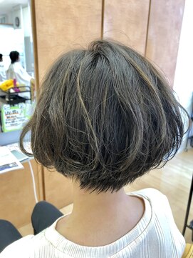 エリア 燕店(area) エアリーショートボブ