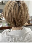 ショートボブ