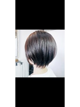 ロカ(roka) 丸みショート