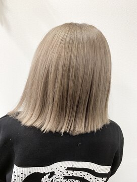 ヘア ライフ セリス(hair life Celis) ホワイトベージュ