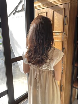 ラエディ(Laedi) くびれロング×ニュアンスカラー(白髪染め可)