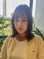 スリー(three.) 外はねナチュラルロブ