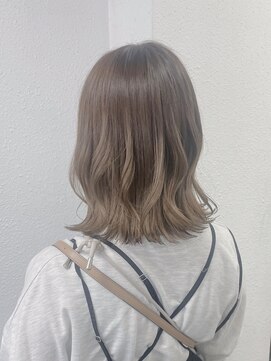 ジェナ(Jena) アッシュバレイヤージュ