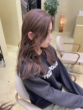 スニュウ(snuw) レイヤーカット/透明感カラー/ボブ