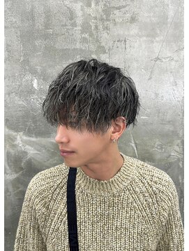 メンズサロン キング 梅田店(Men’s salon K!ng) 波巻きツイストスパイラルパーマ/フェザーパーマ/眉毛/メンズ