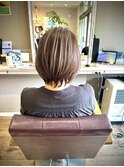 白髪ぼかしハイライト大人ショートくびれショート