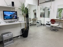 ヘアーカラーカフェ 千歳店(HAIR COLOR CAFE)の雰囲気（南国風のBGM♪落ち着いた雰囲気の店内）