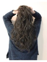 スパイスヘアメイク(SPICE hair make)&nbsp;ロングウエーブ×グレージュ