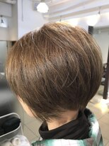 ヘアアーク(HAIR arc)&nbsp;赤味を抑えた外国人風カラーのショートボブ
