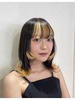 アクアオモテサンドウ(ACQUA omotesando)&nbsp;＊フェイスフレーミング前髪インナーカラー黄色ウルフカット