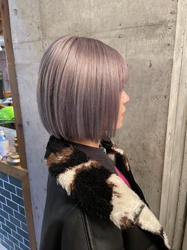 エース (ACE) ACE 横浜 プラチナシルバーアッシュ×ミニボブ