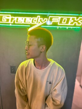 グリーディーフォックス 代々木(Greedy FOX) 波巻き/ハイライト/マッシュパーマ/ウルフ[シェービング]