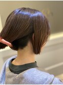 ノーマル前下がりボブ