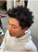 ツイストスパイキーショート