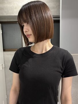 スウィープ(sweep) 切りっぱなしボブ/髪質改善トリートメント