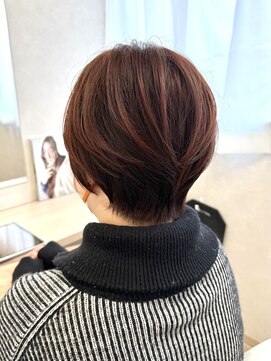 ルフトバイアンビエンテ(Luft by ambiente) イノアカラー　RED ショートボブ