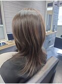 動きと軽さをプラス◎レイヤーカット