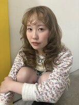 シイ(SIE) 1ブリーチ~ヘーゼルベージュ♪