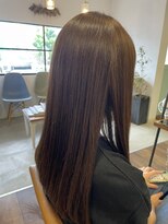 リタ(Lita) 髪質改善メテオトリートメントでツヤツヤ