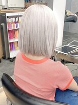 ミラ 新宿(MILA)&nbsp;透明感ブリーチダブルカラー/切りっぱなしハイトーンボブ/新宿