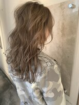 マイ ヘア デザイン(MY hair design) 王道プラチナベージュに波巻きカールで透け感アップ