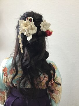 ジャスミン ハーフアップアレンジ♪