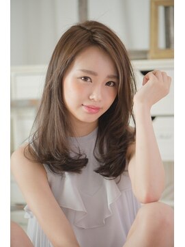 サイワイマチ美容室 【宮崎/幸町】20代30代ナチュラルセミディー