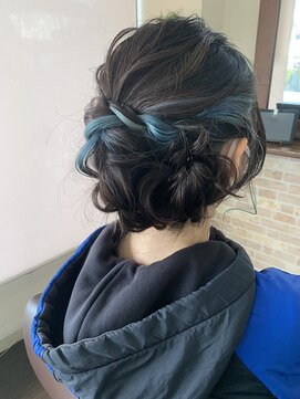 エモーション(Emotion) ヘアセット