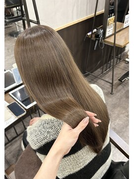 ルクスバイアフィナー(Luxo by Afinar) オリーブベージュカラー