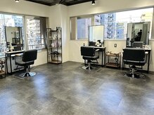 フィーネ 横浜(Fi -Ne)の雰囲気(セット面は全部で8席ございます☆個室2席完備☆)