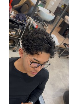 イーラ アメ村店(era) ラルフカールパーマ/メンズ/刈り上げ/眉毛/ツイスト