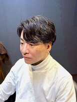 ビーダンディー(Bee dandy)&nbsp;ビジネスツーブロックショート ニュアンスパーマ かき上げバング