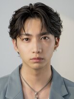 オーシャントーキョーオーバー 渋谷(OCEAN TOKYO OVER) センターパートフェザーパーマニュアンスパーマシャドウパーマ