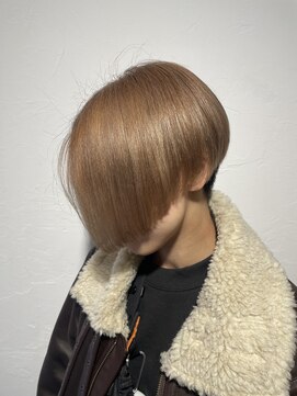トレフ(Trefle) 前下がりボブ/刈り上げ/ミルクティーブロンド