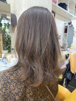 ブレイブシザー(BRAVE SCISSOR)&nbsp;透明感ベージュ 白髪ぼかしミディアム