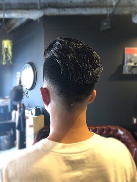 バーバーショップ レガロ(REGALO) 大人の色気パーマ＋スキンフェード