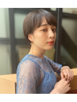 アリエッタ ギンザツー(ARIETTA GINZA2) 【銀座アリエッタ】耳掛けコンパクトショート/丸みシルエット