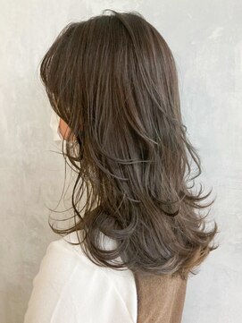 アイティー バイ アルバム 中野店(IT by ALBUM) カーキグレージュレイヤー_セミウェットウェーブ_ba307551